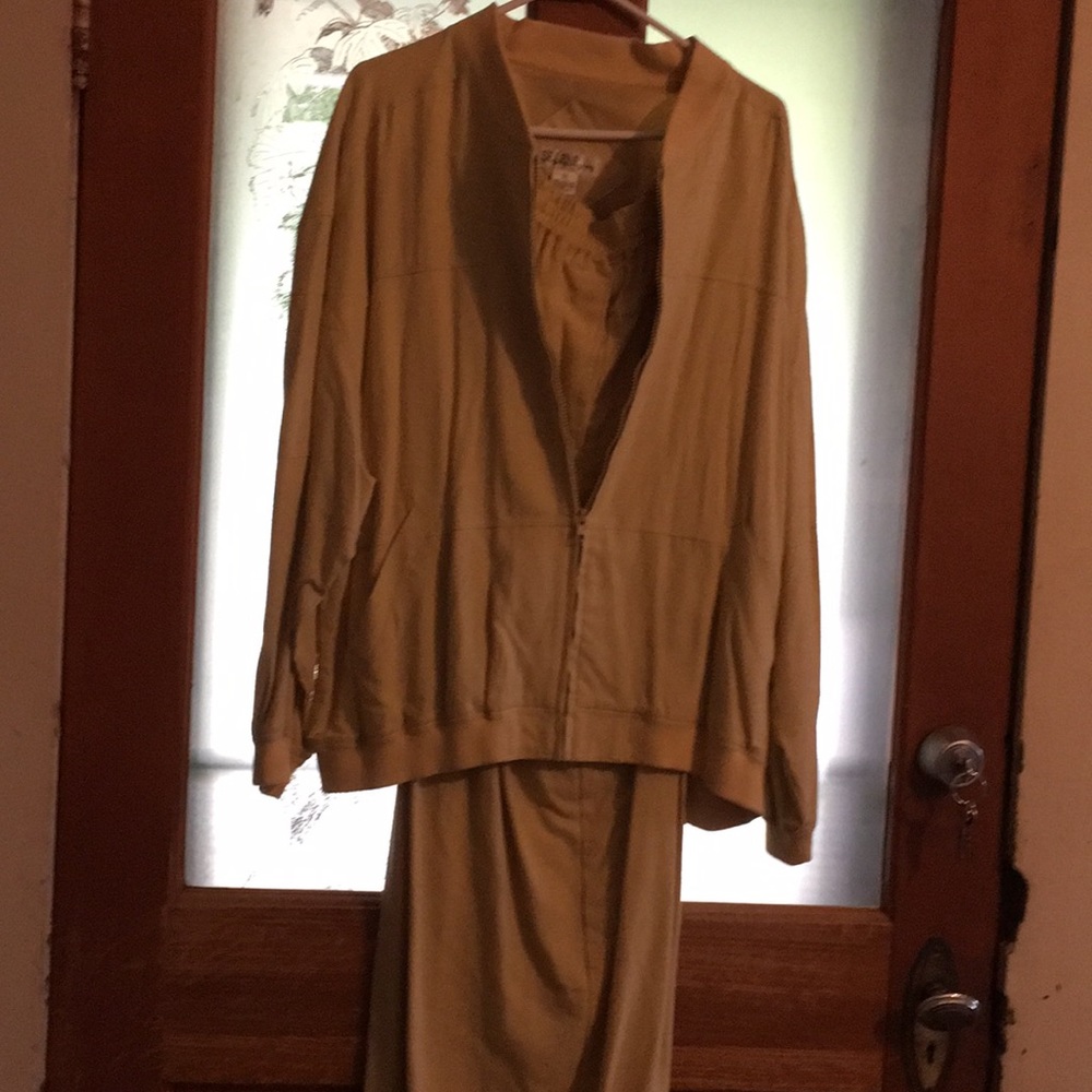 Selene silk trousers and jacket